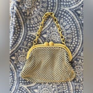 Whiting & Davis Co. Alumesh Bag Ivory Cream Bakelite Handle & Frame Purse
